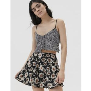 NWT Urban Outfitters Liz Daisy Mini Skirt Size M